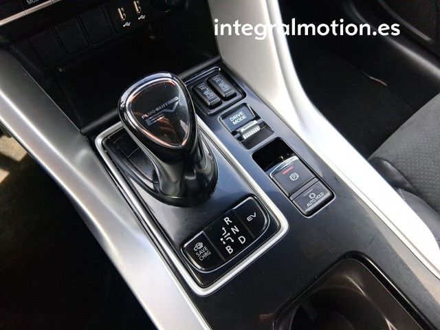 Mitsubishi Eclipse Cross PHEV Kaiteki 4WD