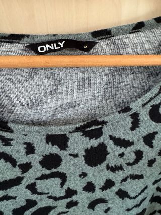 Conjunto Falda Plisada Zara y Jersey Only