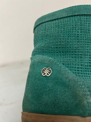 Botas de piel y ante verdes con cordones