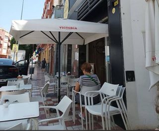 Traspaso bar cafetería totalmente equipado