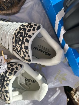 Zapatillas Adidas Animal Print Beige/Negro