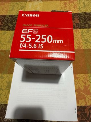 Canon EF-S 55-250mm f/4-5.6 IS Obiettivo
