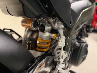 Aprilia Tuono V4 1100 Factory FULL full equipada