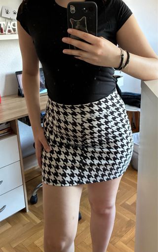 Falda blanco y negro