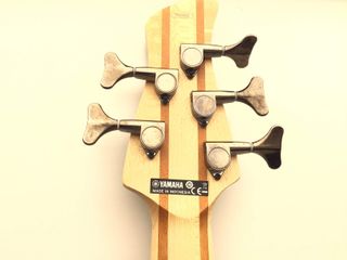 bajo electrico yamaha trbx505