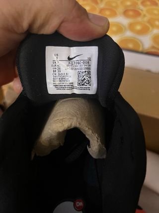 Nike D8 Rojo y Negro