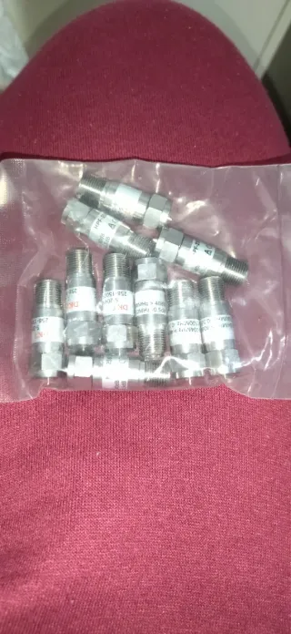 Lote 8 Atenuadores Coaxiales DK