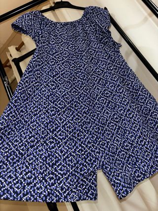 Mono niña azul y blanco