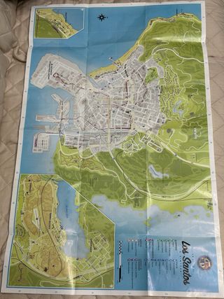 GTA V PS4 Italiano Completo + Mappa