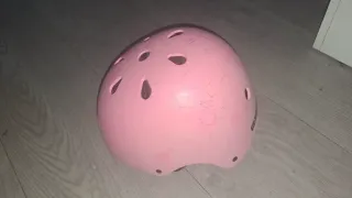 Casco infantil rosa para bici o  patines