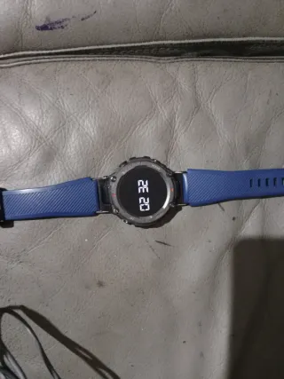 Reloj Inteligente Azul y Plateado