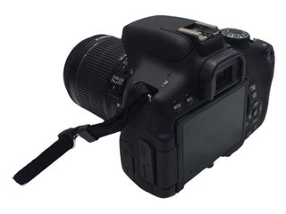 camara reflex canon 750d + 18-55