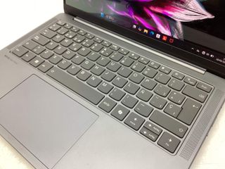 pc portatil lenovo 83cv