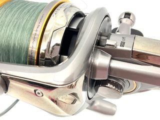 carrete pesca cinnetic raycast casting iii crb4