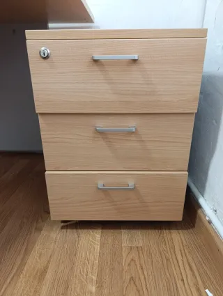 Escritorio de oficina madera y metal