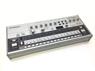 sintetizador roland tr-06