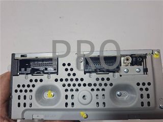 RADIO / CD Ford Mondeo Berlina (CNG)(2014->) 2.0 Trend [2,0 Ltr. - 110 kW TDCi CAT]