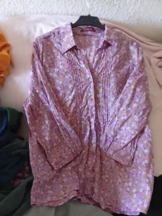 3Camisas Botelli 50 (40) y Cortefiel. Precio todo