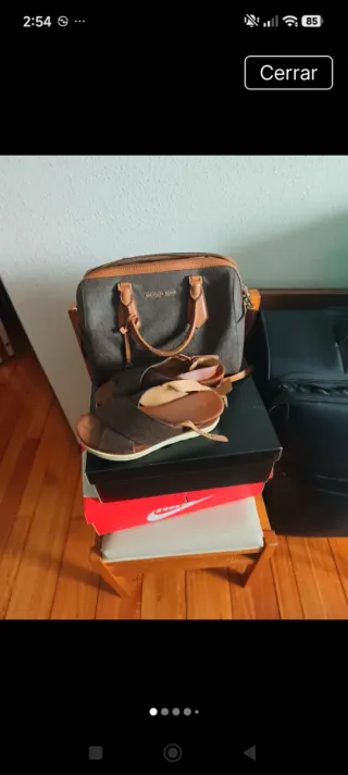 Bolso y Sandalias Michael Kors Marrón/Gris