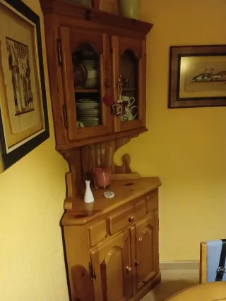 Mueble rinconera pino vidriera