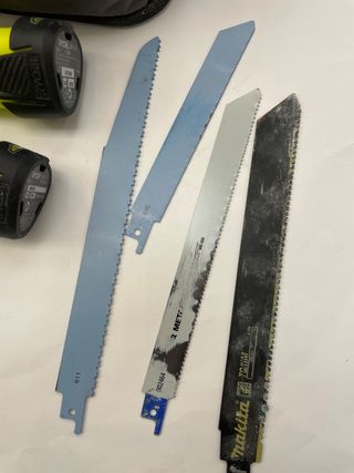 Sierra Calar Ryobi Rrs1201