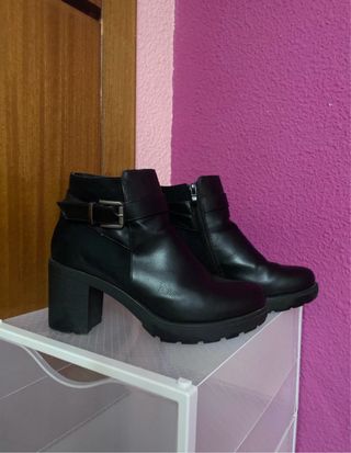 Botines negros tacón plataforma hebilla