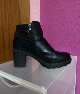 Botines negros tacón plataforma hebilla