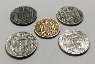 Lote 5 monedas: 1 Pta. y 10 Céntimos Franco
