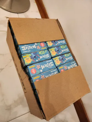 Caixa Cromos Disney Stitch Panini