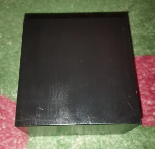 Caja Reloj Guess Negra