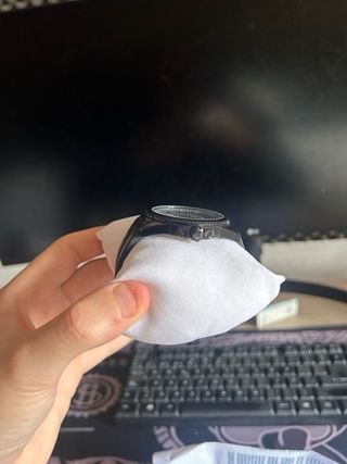 Reloj Guess Negro con Detalles Verdes