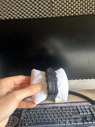 Reloj Guess Negro con Detalles Verdes