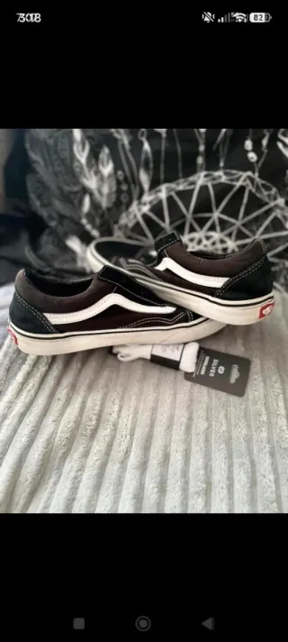 Tenis Vans Old Skool Negro y Blanco