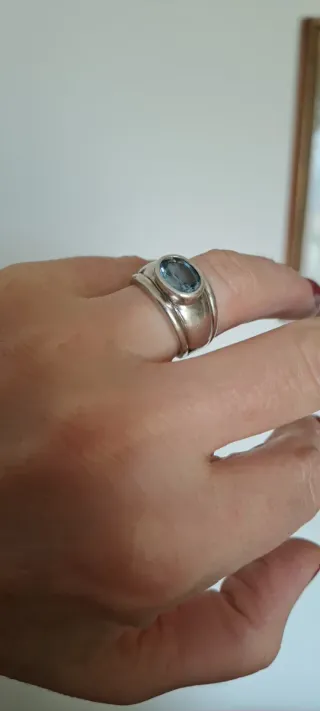 Anello in argento 925 con pietra blu