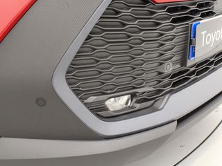 TOYOTA C-HR PLUG-IN HYBRID 220