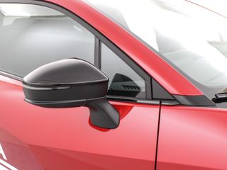 TOYOTA C-HR PLUG-IN HYBRID 220