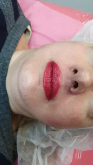 Micropigmentación Cejas y Labios