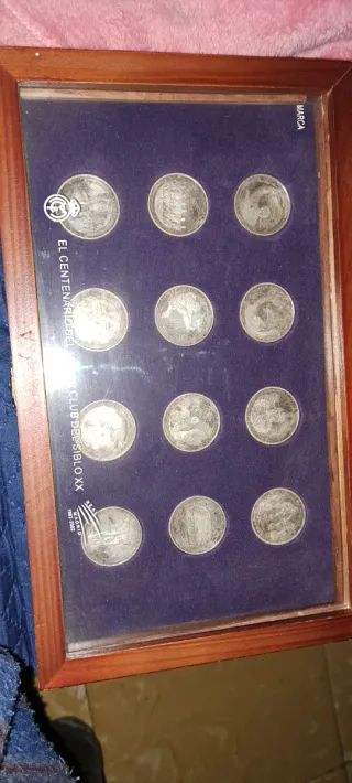 Estuche Monedas Baño Plata Real Madrid