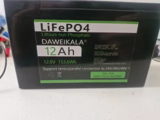 Batería LiFePO4 12V 12Ah DAWEIKALA