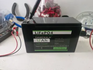 Batería LiFePO4 12V 12Ah DAWEIKALA