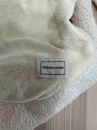 Funda capazo para invierno, es de borreguito