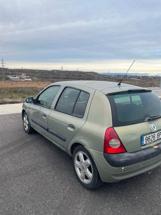 Renault Clio 2001