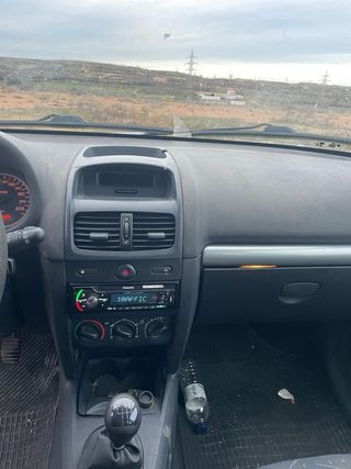 Renault Clio 2001