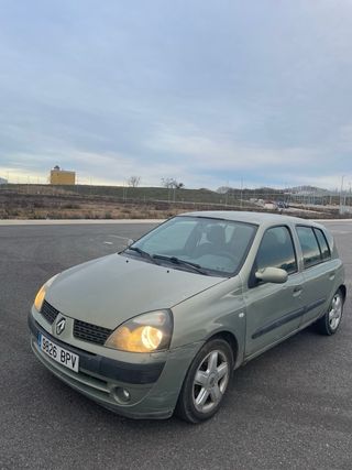 Renault Clio 2001