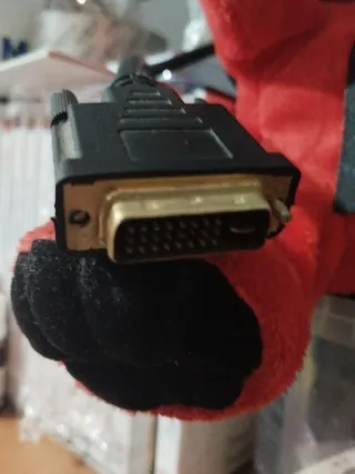 Monitor Dell Negro con pantalla de 22".