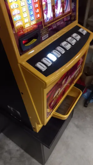 Tragaperras Burlesque salón 1000