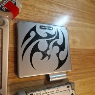 Cover e pulsanti originali per GBA SP