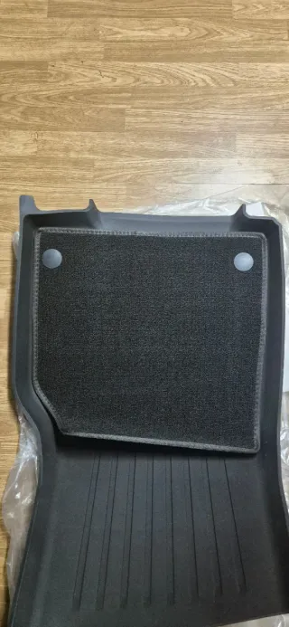 Tappetini Tesla Model Y Juniper 25-26 nuovi