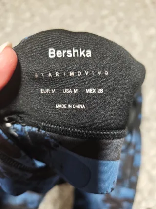 Conjunto deportivo camuflaje azul y negro