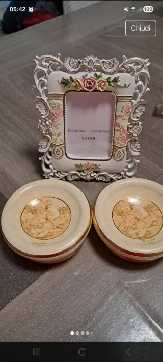 Cornice portafoto + 2 portacenere decorati